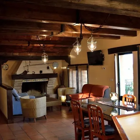 Granja De Cantarinas Holiday home *